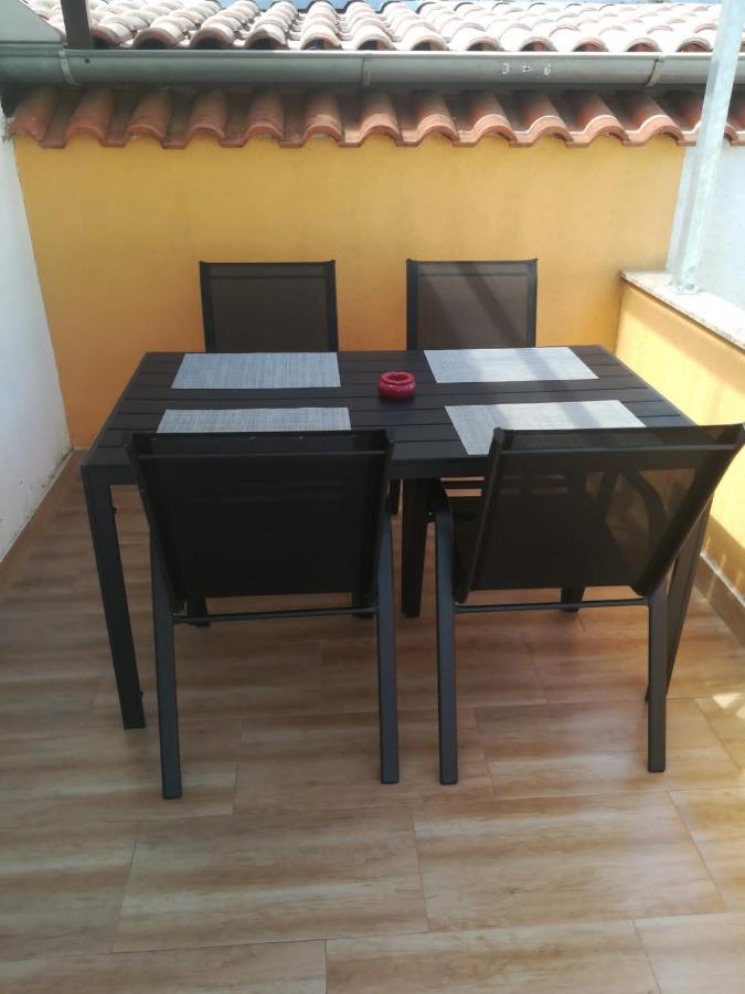Apartman Turanj Exterior foto